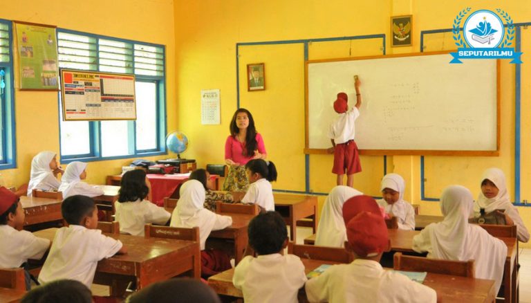 Lembaga Pendidikan : Pengertian, Fungsi, Macam, Ciri & Contoh